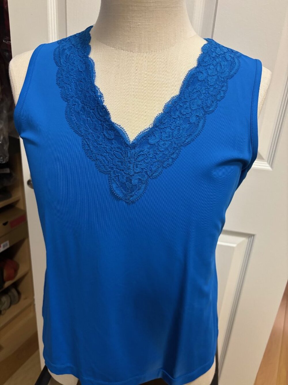 Deep Turquoise, Lace trimmed Vneck tank